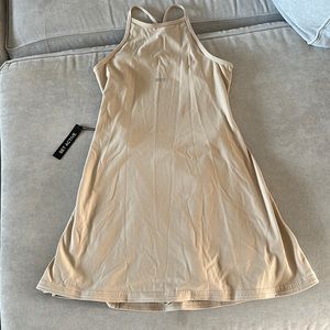 SET ACTIVE The Dress XXS